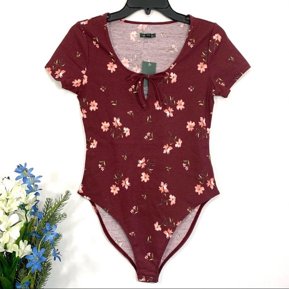 Wild Fable Women's Burgundy Floral Short Sleeve Bodysuit - Picture 1 of 10